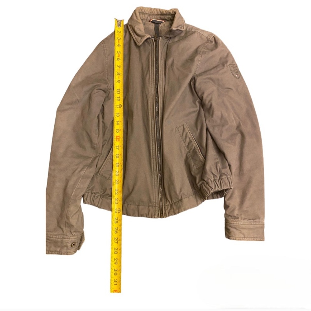 A grey Tommy Hilfiger jacket size Xs!!!